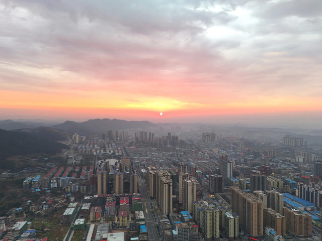 清晨  太阳  朝霞  云霞  似火 县城  风景  旅游  风光  自然