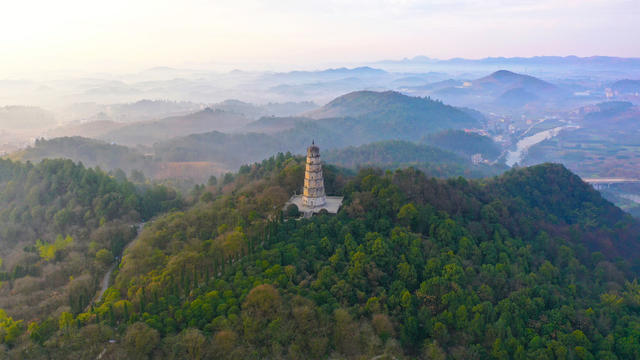 诗画  山乡  生态  古塔