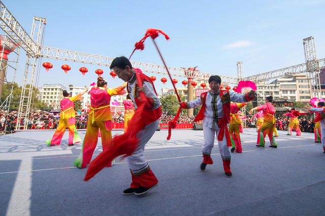 湖南，湘西，民族，特色，广场舞，比赛，欢庆，新春佳节