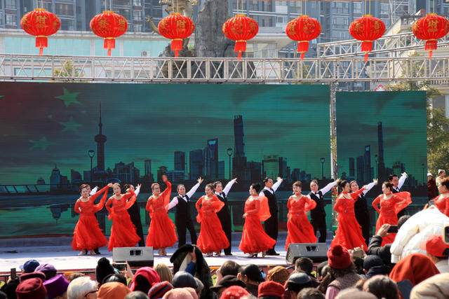 湖南，湘西，民族，特色，广场舞，比赛，欢庆，新春佳节