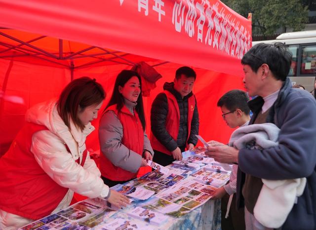 凤凰古城、志愿者、文明