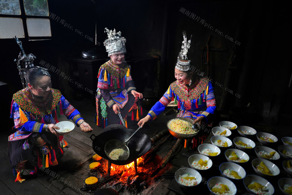 春节  侗族民俗  油茶