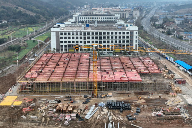 工业园区建设忙