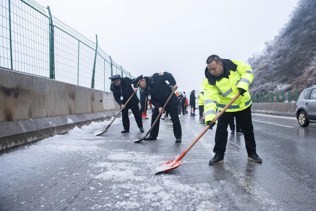 娄底 除冰雪 保畅通 冰冻天气