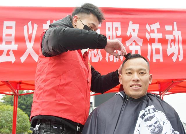  汇爱暖心  