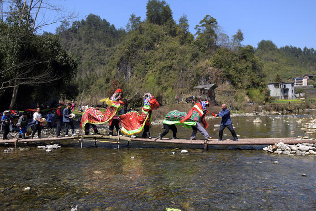 接龙 苗族  非遗 村民 传承