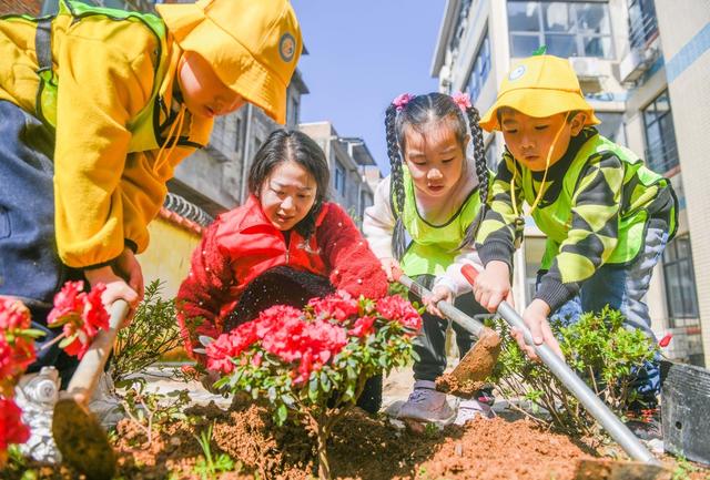 植树节
幼儿园
道县