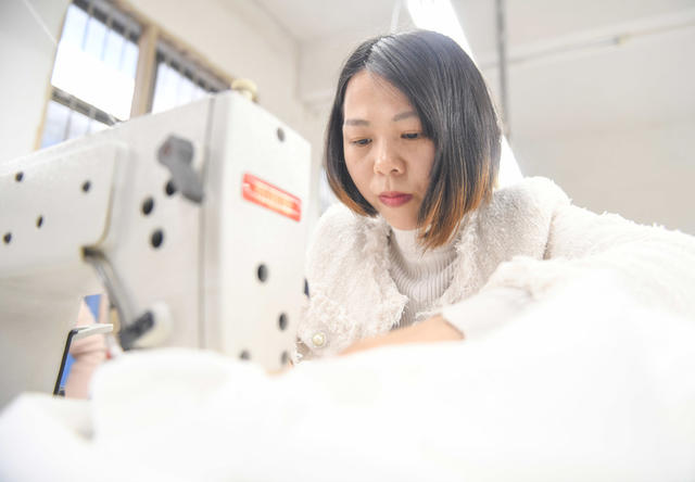 乡村
道县
微工厂
乡村振兴
富民车间
留守妇女就业
