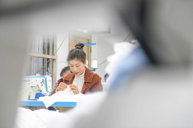 乡村
道县
微工厂
乡村振兴
富民车间
留守妇女就业
