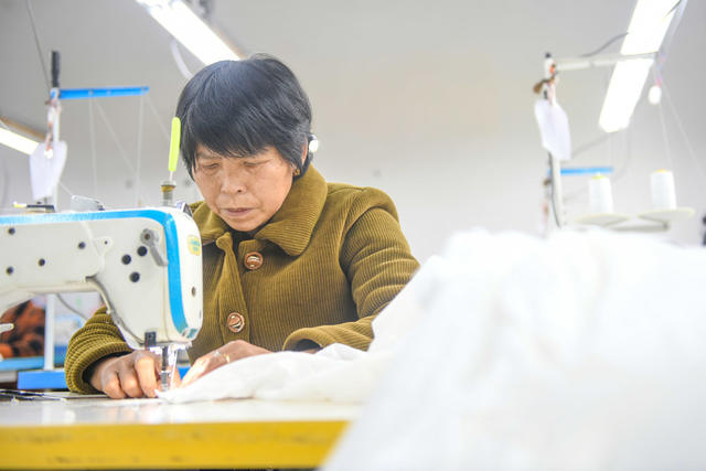 乡村
道县
微工厂
乡村振兴
富民车间
留守妇女就业
