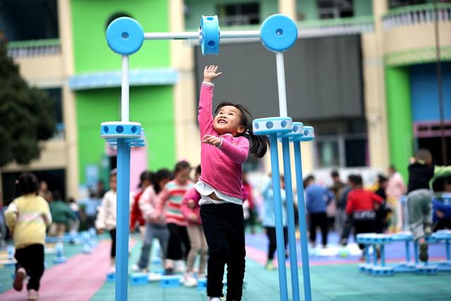 校园、课间、体育、锻炼、学生