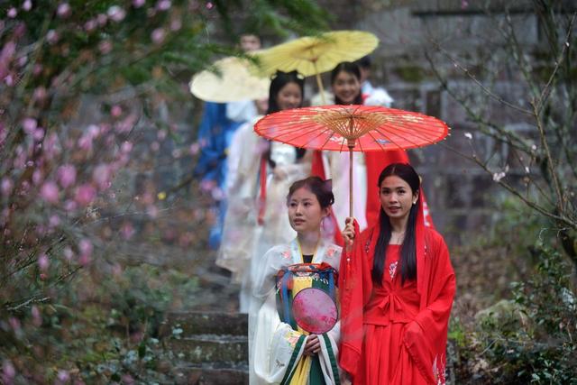张家界  梅花 汉服  
