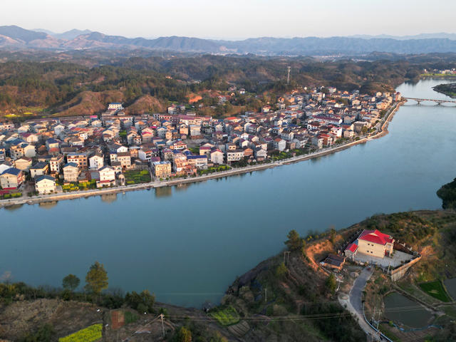 渔业小镇  河水 村庄