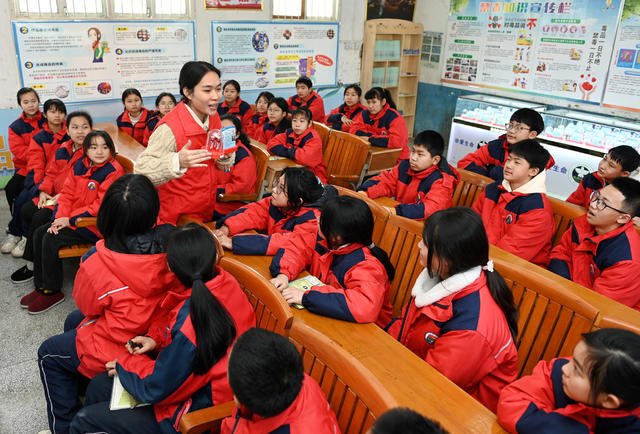 禁毒  教育 学校  课堂  安全教育课  禁毒知识  课程  学生 
