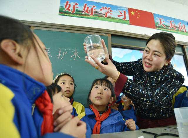 湖南嘉禾： 爱护环境  节水护水   