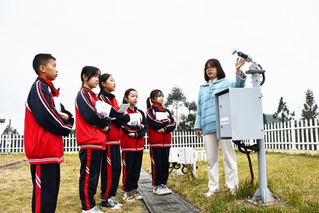 学习气象  探究奥秘