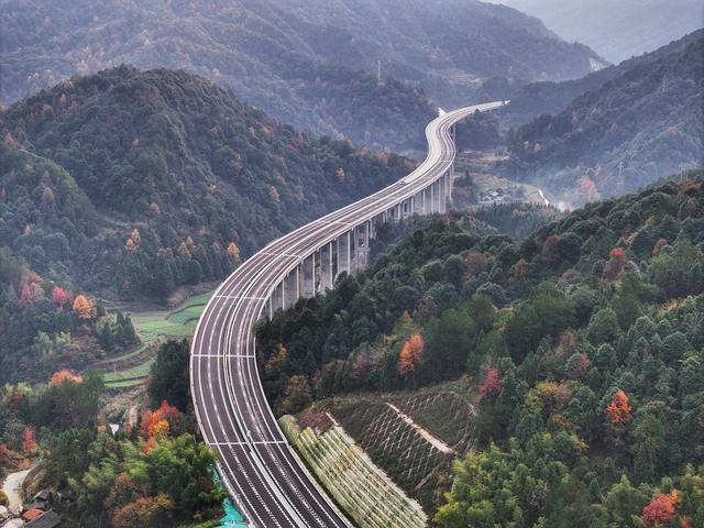 出省通道 贵州 湘黔 高速公路 