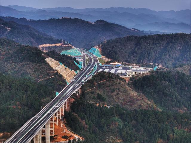 出省通道 贵州 湘黔 高速公路 