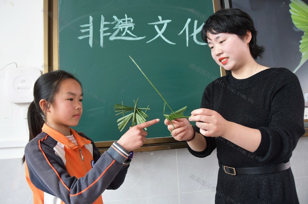 学习棕编  传承非遗