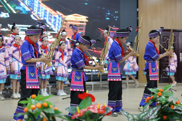 侗家娃 建制班 合唱 比赛