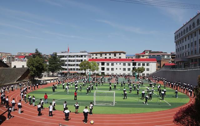 体育 课间运动 学生 30分钟大课间