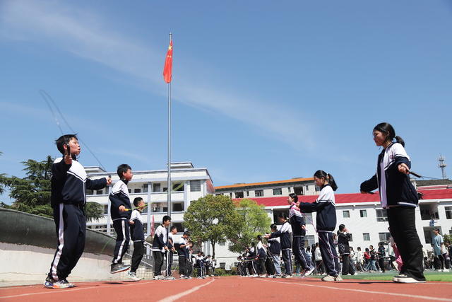体育 课间运动 学生 30分钟大课间
