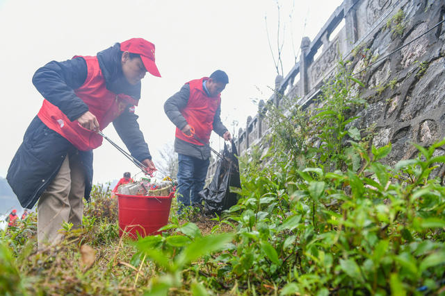 雷锋
志愿活动
义剪
义诊
