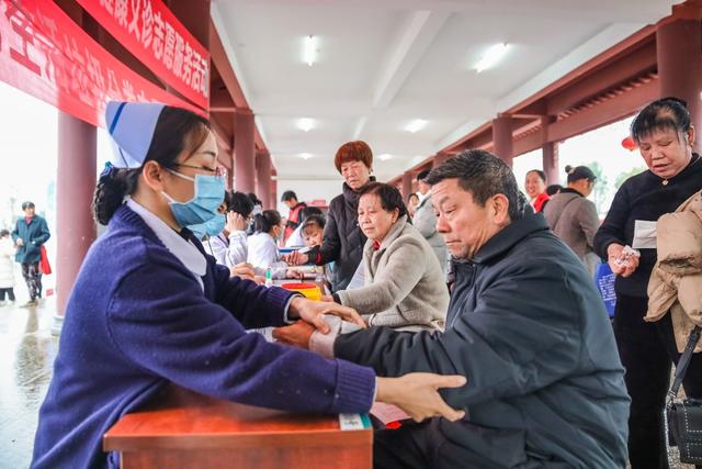 健康义诊 志愿服务 学雷锋 文明实践 雷锋纪念日