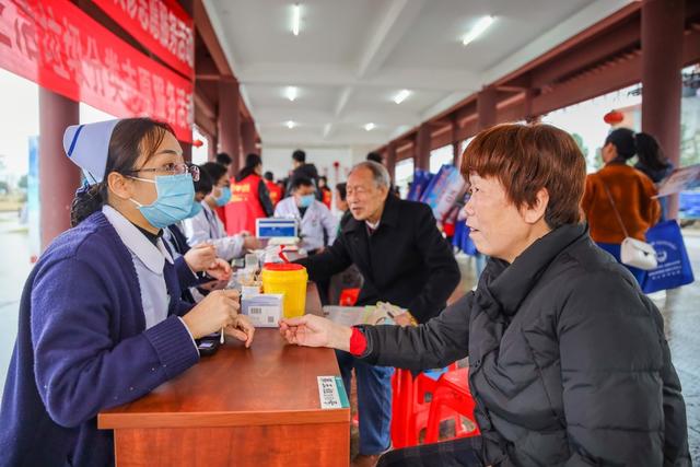 健康义诊 志愿服务 学雷锋 文明实践 雷锋纪念日