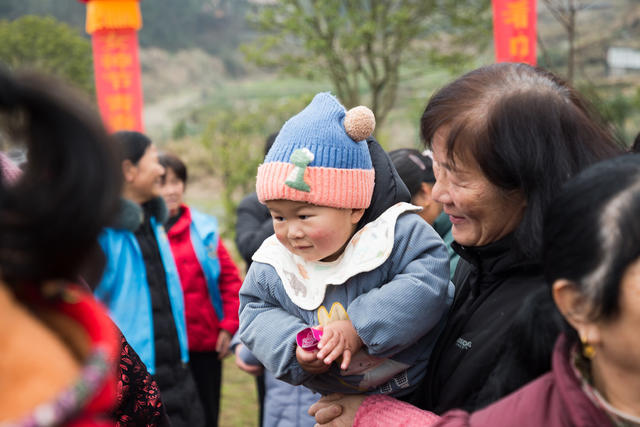 妇女节  山区  比赛  开心  乐趣 村民