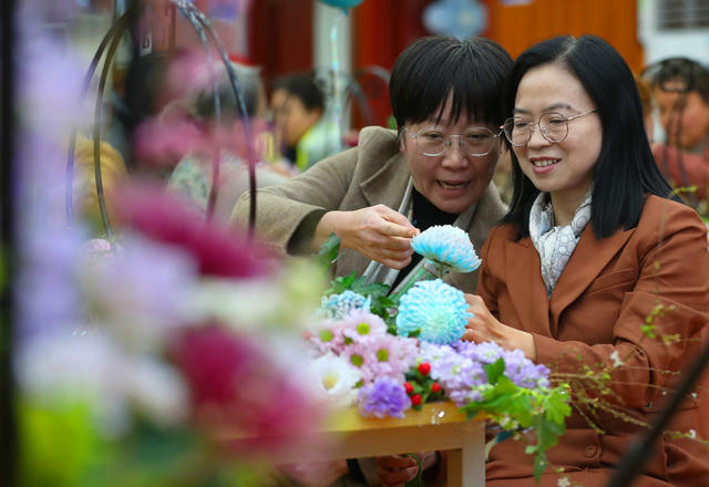 三八 妇女节 插花 南华大学 女教职工