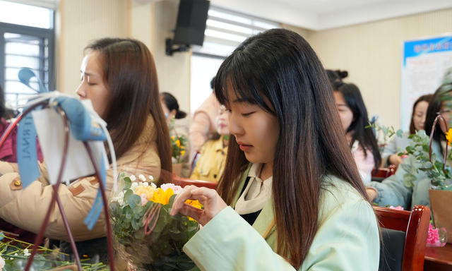 妇女节 插花