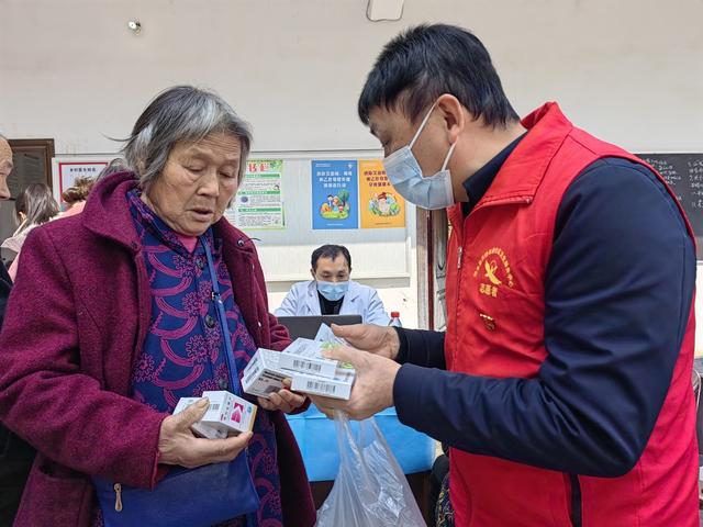 祁东县洪桥街道社区卫生服务中心 家庭医生入村签约履约