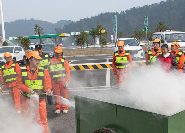 交通  高速公路  消防  “三八”妇女节  怀化  芷铜高速