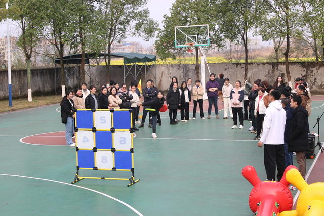 三八
趣味
比赛
