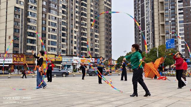 三八节，我做主，我疯狂