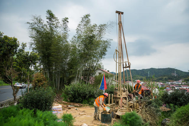 磁悬浮  轨道  桩基  勘测  319国道  田野