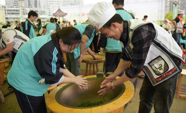 茶  茶模 茶艺 赛 学生 制茶师 传承 茶文化