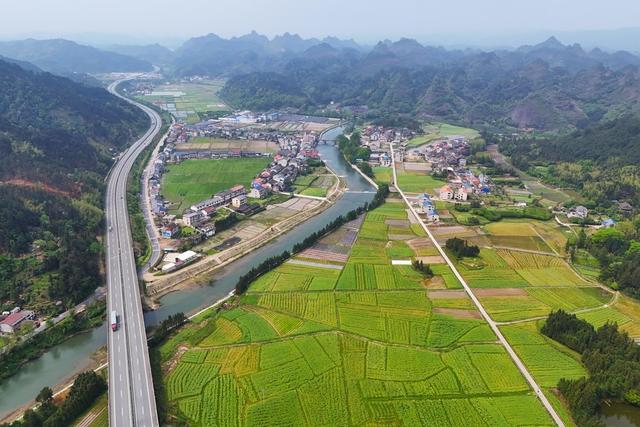 交通、高速公路、基础设施、田园、乡村