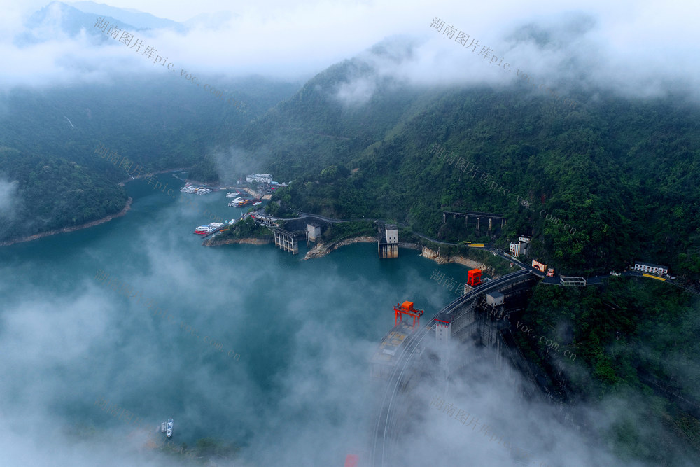 湖南资兴：东江湖大坝  如诗如画