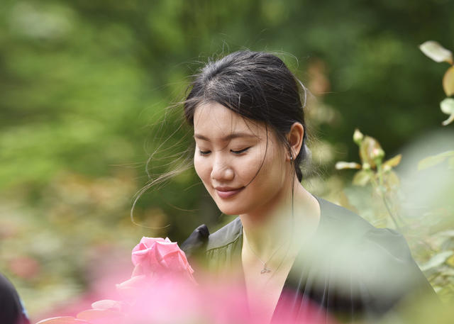 嘉禾：花开引客来