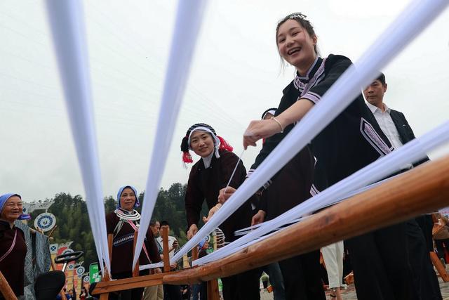 侗族 大戊梁 歌会 湘黔桂 民俗节庆 游客 文化遗产
