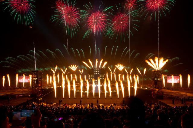 浏阳烟花 焰火燃放 跨年焰火 天空剧院 浏阳花炮 新年焰火 焰火晚会