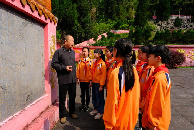 清明 缅怀先烈 祭扫活动