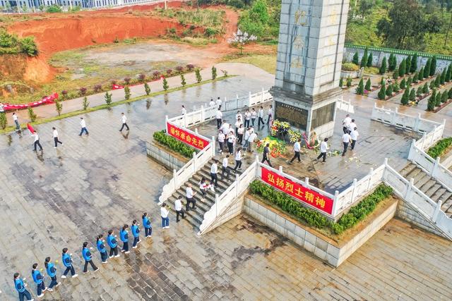 祭奠 祭扫 烈士陵园 纪念碑 清明 红色教育