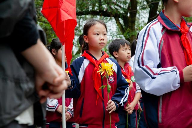 祭奠英烈   民族英雄