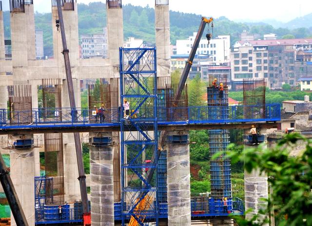 高速  建设 作业