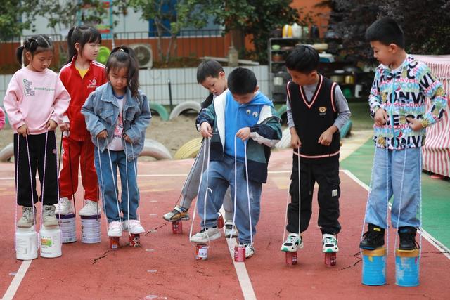 环保 湘西 土家族 小朋友 苗族 幼儿园 湖南 低碳 高脚马 滚筒 地球日