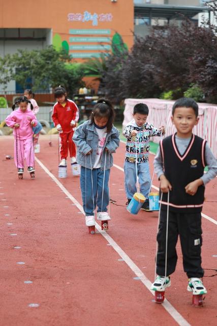 环保 湘西 土家族 小朋友 苗族 幼儿园 湖南 低碳 高脚马 滚筒 地球日