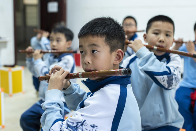 湖南娄底 多彩社团 特色